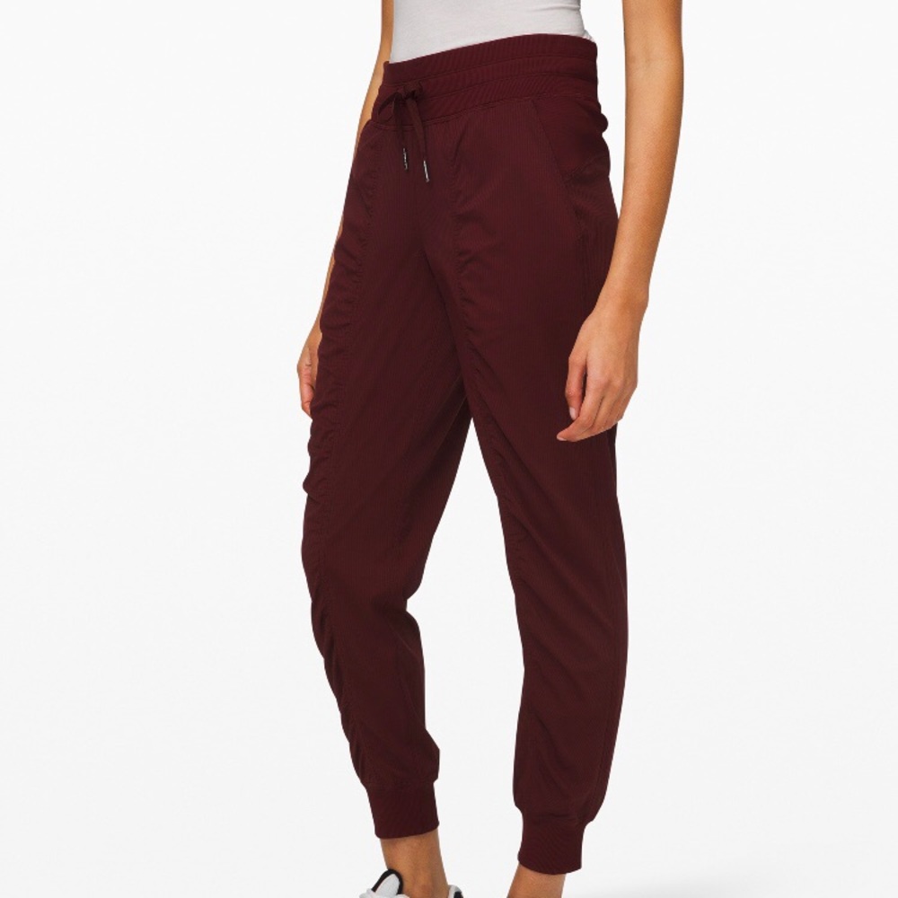 Lululemon Dance Studio Jogger 29”